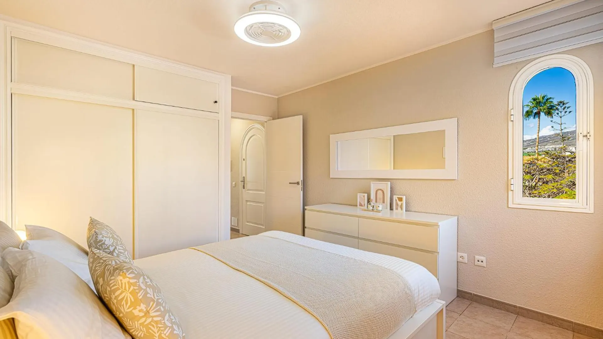 Oasi La Caleta Apartment Costa Adeje  Spain